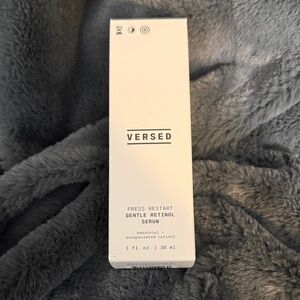 Versed Press Restart Gentle Retinol Serum - White